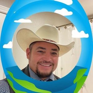 Meet your Posher, Nicolas